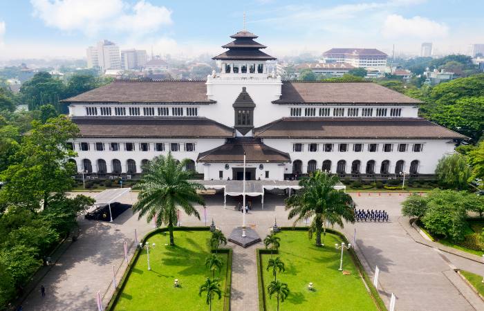 Agen penyalur pembantu rumah tangga di Bandung